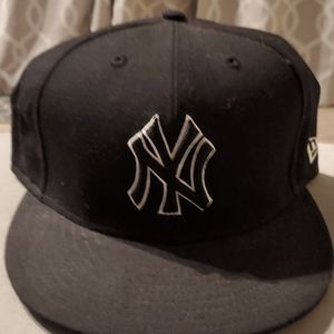 NEW ERA fitted cap